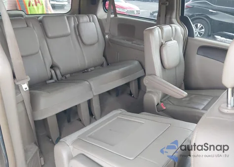 2014 Chrysler Town & Country Touring z USA, uszkodzony, nr VIN 2C4RC1BG3ER270416